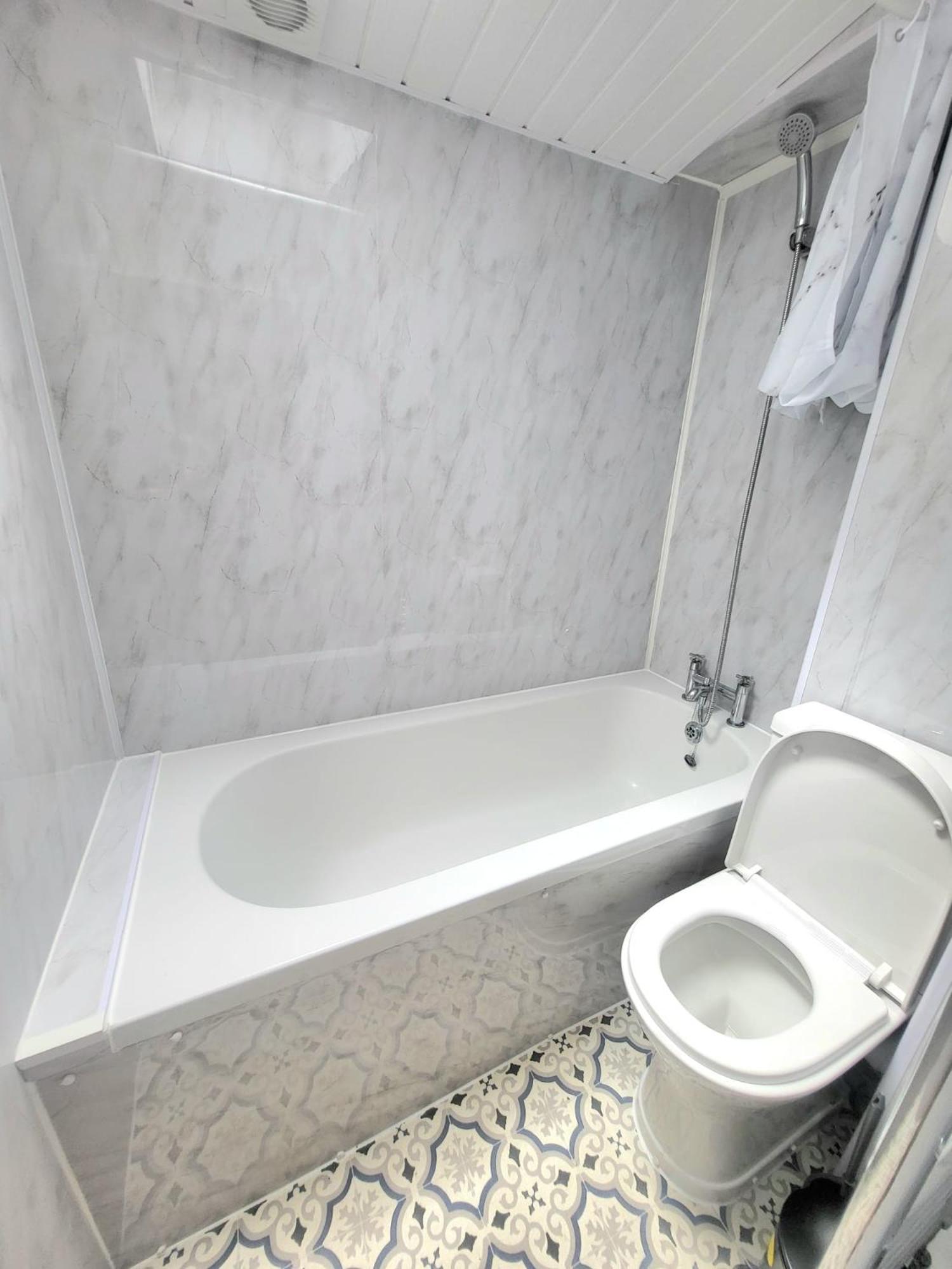 London En-Suite Double Rooms - Leytonstone E11 Экстерьер фото