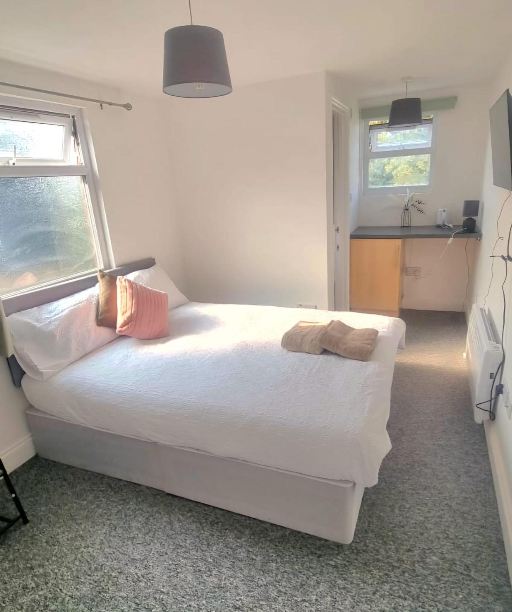 London En-Suite Double Rooms - Leytonstone E11 Экстерьер фото